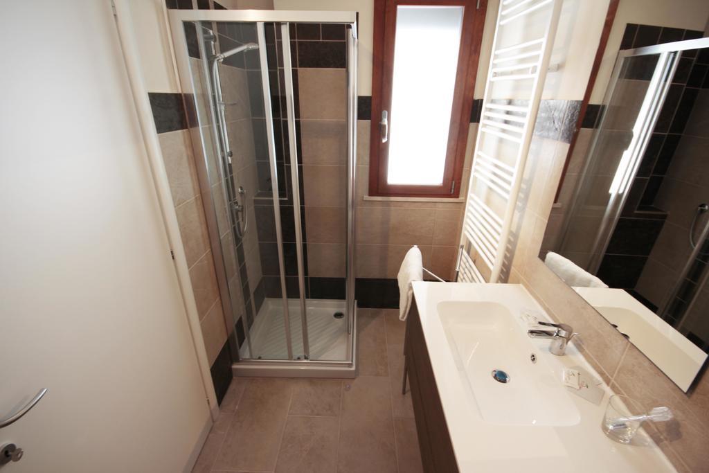 Hotel A Pochi Passi Pisa Pokoj fotografie